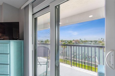 Condominio en venta en Clearwater, Florida, 2 dormitorios, 102.19 m2 № 1883578 - foto 23