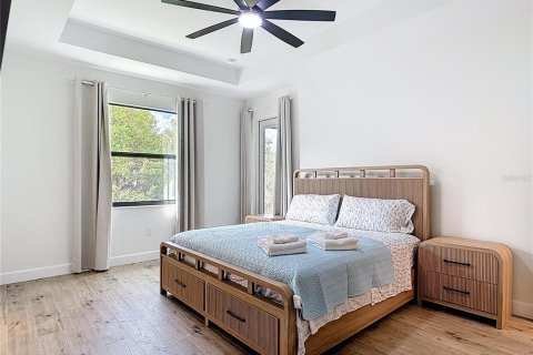Villa ou maison à louer à North Port, Floride: 2 chambres, 144.56 m2 № 2131836 - photo 9