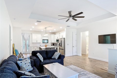 Villa ou maison à louer à North Port, Floride: 2 chambres, 144.56 m2 № 2131836 - photo 21