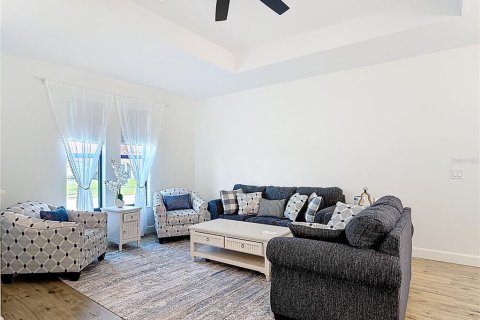 Villa ou maison à louer à North Port, Floride: 2 chambres, 144.56 m2 № 2131836 - photo 5