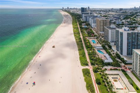 Купить кондоминиум в Майами-Бич, Флорида 2 спальни, 152.82м2, № 2023724 - фото 15