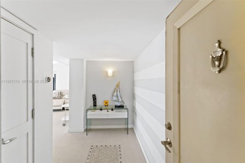 Купить кондоминиум в Майами-Бич, Флорида 2 спальни, 152.82м2, № 2023724 - фото 17