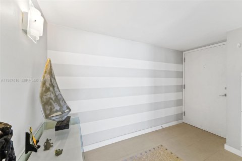 Купить кондоминиум в Майами-Бич, Флорида 2 спальни, 152.82м2, № 2023724 - фото 18