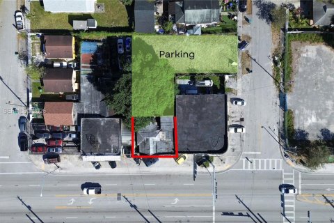 Immobilier commercial à vendre à Miami, Floride № 2031626 - photo 1