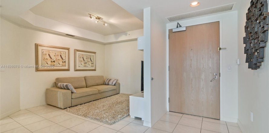 Condo à Sunny Isles Beach, Floride, 2 chambres № 1794344