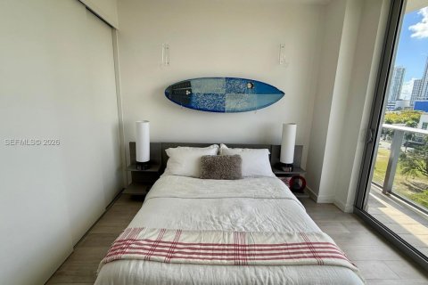 Condominio en venta en Miami, Florida, 3 dormitorios, 148.27 m2 № 2000308 - foto 19