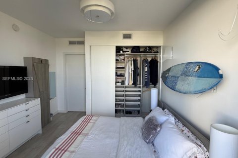 Condominio en venta en Miami, Florida, 3 dormitorios, 148.27 m2 № 2000308 - foto 18