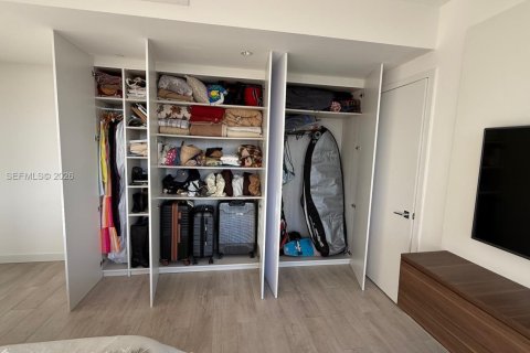 Condominio en venta en Miami, Florida, 3 dormitorios, 148.27 m2 № 2000308 - foto 14