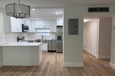 Copropriété à louer à Key Biscayne, Floride: 2 chambres, 115.38 m2 № 1981843 - photo 6