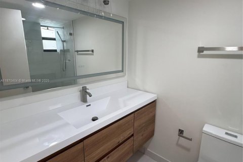 Copropriété à louer à Key Biscayne, Floride: 2 chambres, 115.38 m2 № 1981843 - photo 13