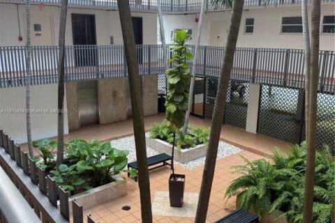 Copropriété à louer à Key Biscayne, Floride: 2 chambres, 115.38 m2 № 1981843 - photo 3