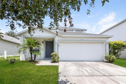 Casa en alquiler en Winter Haven, Florida, 5 dormitorios, 199.74 m2 № 1908409 - foto 1