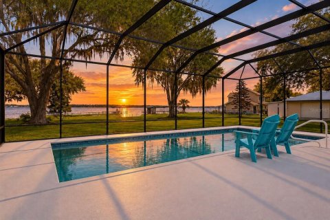 Villa ou maison à Summerfield, Floride 4 chambres, 268.3 m2 № 2341947