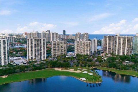 Condo in Aventura, Florida, 2 bedrooms  № 2008262