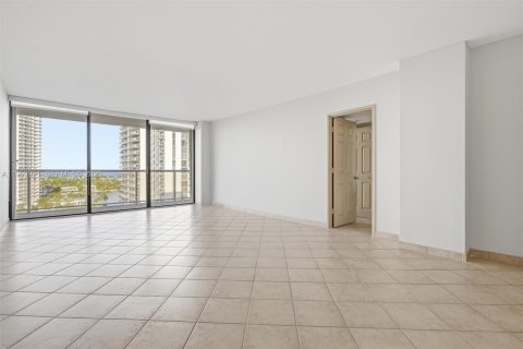Condominio en venta en Aventura, Florida, 2 dormitorios, 101.45 m2 № 2008262 - foto 5