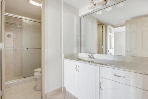 Condominio en venta en Aventura, Florida, 2 dormitorios, 101.45 m2 № 2008262 - foto 24