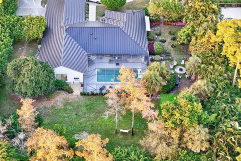 House in Wellington, Florida 5 bedrooms, 297.29 sq.m. № 2177032 - photo 2