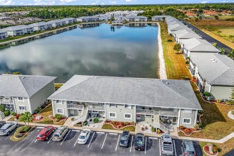 Condo à Punta Gorda, Floride, 3 chambres  № 2119685