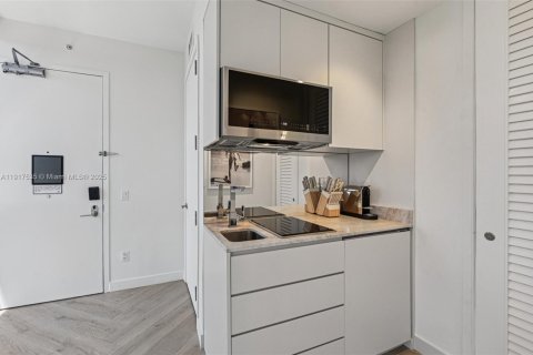 Купить кондоминиум в Майами-Бич, Флорида 1 спальня, 78.97м2, № 1972637 - фото 6