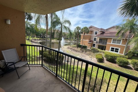 Condo in Coral Springs, Florida, 2 bedrooms  № 2250695 - photo 16