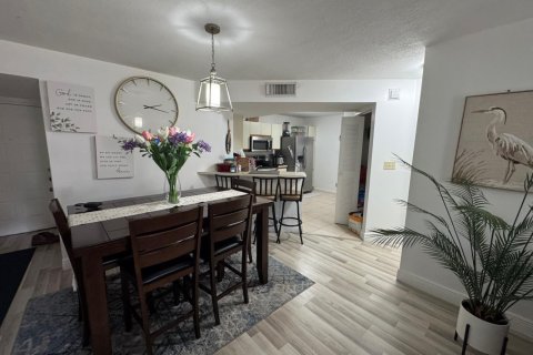 Condo in Coral Springs, Florida, 2 bedrooms  № 2250695 - photo 4