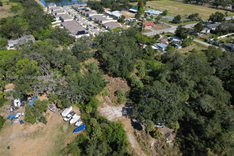 Купить земельный участок в Тампа, Флорида № 2006984 - фото 19