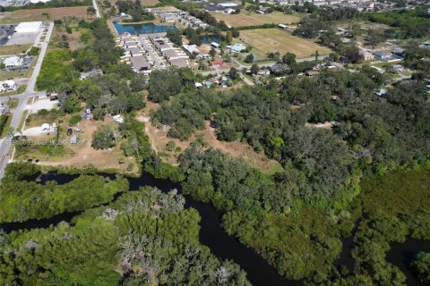 Купить земельный участок в Тампа, Флорида № 2006984 - фото 11