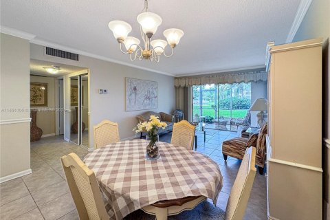 Снять в аренду кондоминиум в Лодердейл-Лейкс, Флорида 2 спальни, 87.7м2, № 1922885 - фото 7