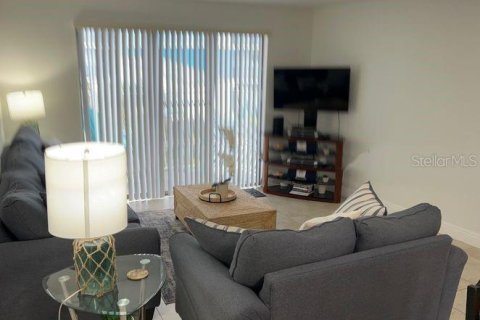 Condominio en venta en Cocoa Beach, Florida, 2 dormitorios, 112.04 m2 № 2104069 - foto 2
