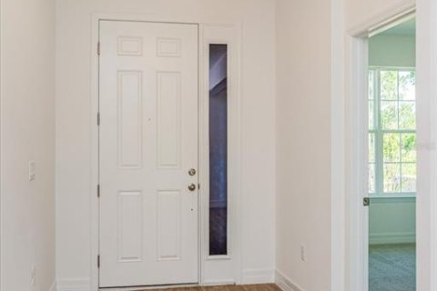 House in Winter Haven, Florida 4 bedrooms, 196.02 sq.m. № 1907147 - photo 2