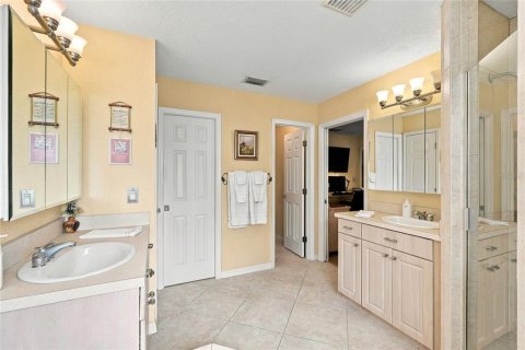 Villa ou maison à vendre à Saint Petersburg, Floride: 4 chambres, 199.65 m2 № 2406527 - photo 21