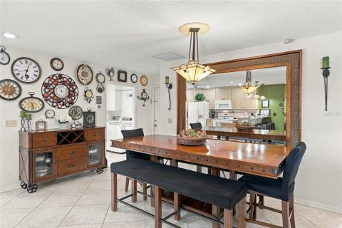 Villa ou maison à vendre à Saint Petersburg, Floride: 4 chambres, 199.65 m2 № 2406527 - photo 8