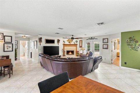 Villa ou maison à vendre à Saint Petersburg, Floride: 4 chambres, 199.65 m2 № 2406527 - photo 5