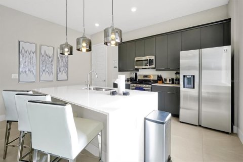 Condo in Four Corners, Florida, 3 bedrooms  № 1538214 - photo 8