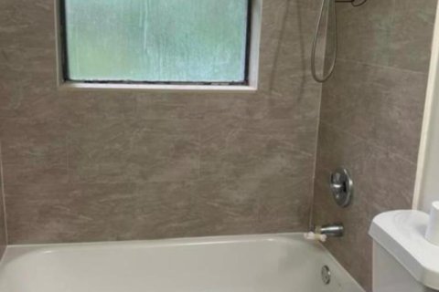 Condominio en venta en Coral Springs, Florida, 2 dormitorios, 71.35 m2 № 2183065 - foto 3