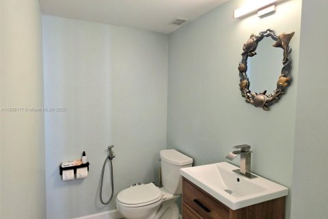 Studio in the Condo in Hillsboro Beach, Florida  № 2014083 - photo 15