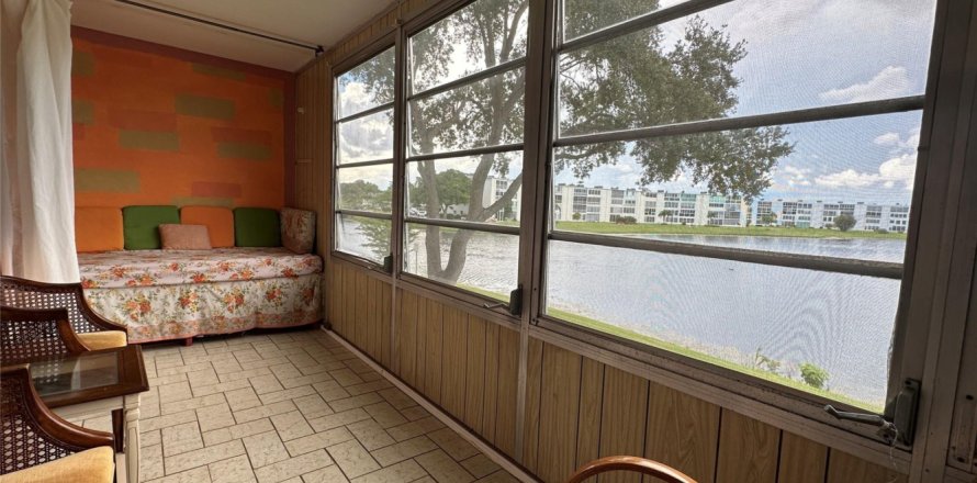 Condo in Deerfield Beach, Florida, 2 bedrooms № 1079447