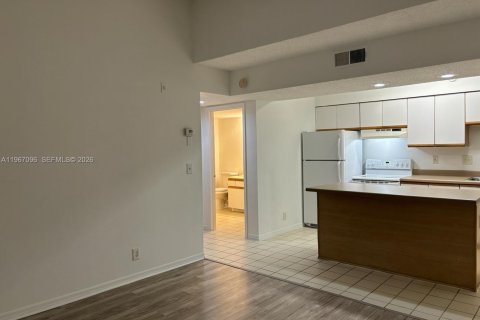 Copropriété à vendre à Pompano Beach, Floride: 1 chambre, 58.81 m2 № 2091360 - photo 6