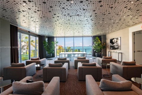 Condo in Miami, Florida, 1 bedroom № 2090753 - photo 23