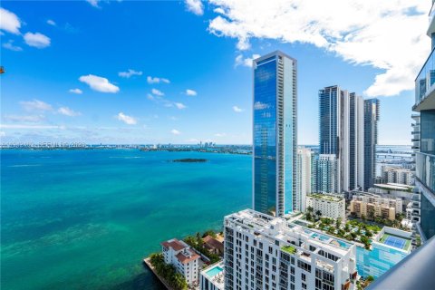 Condo in Miami, Florida, 1 bedroom № 2090753 - photo 19