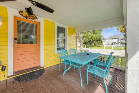 Propiedad comercial en venta en New Smyrna Beach, Florida, 4 dormitorios, 210.7 m2 № 2330449 - foto 6