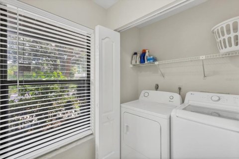 Condo in Bradenton, Florida, 2 bedrooms  № 1874009 - photo 11