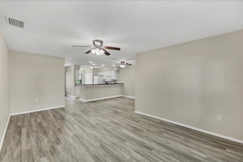 Condo in Bradenton, Florida, 2 bedrooms  № 1874009 - photo 6