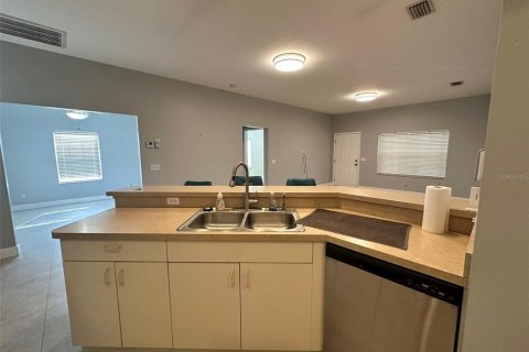 Villa ou maison à louer à Port Charlotte, Floride: 2 chambres, 110.55 m2 № 2289752 - photo 6