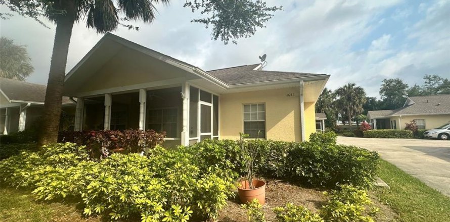 Villa ou maison à Port Charlotte, Floride 2 chambres, 110.55 m2 № 2289752