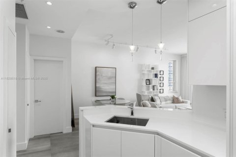 Купить кондоминиум в Майами, Флорида 1 спальня, 72.46м2, № 1830983 - фото 18