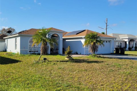 House in Kissimmee, Florida 3 bedrooms, 104.05 sq.m. № 1740927 - photo 1