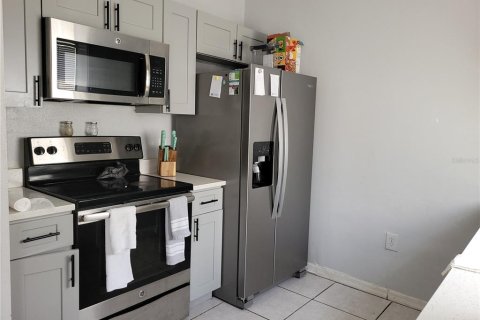 House in Kissimmee, Florida 3 bedrooms, 104.05 sq.m. № 1740927 - photo 8