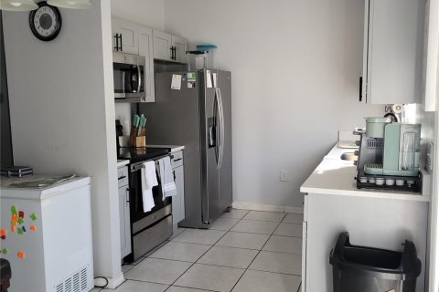 House in Kissimmee, Florida 3 bedrooms, 104.05 sq.m. № 1740927 - photo 7