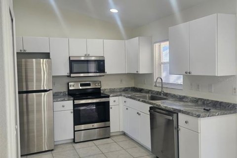 Casa en alquiler en North Port, Florida, 3 dormitorios, 110 m2 № 2109123 - foto 16